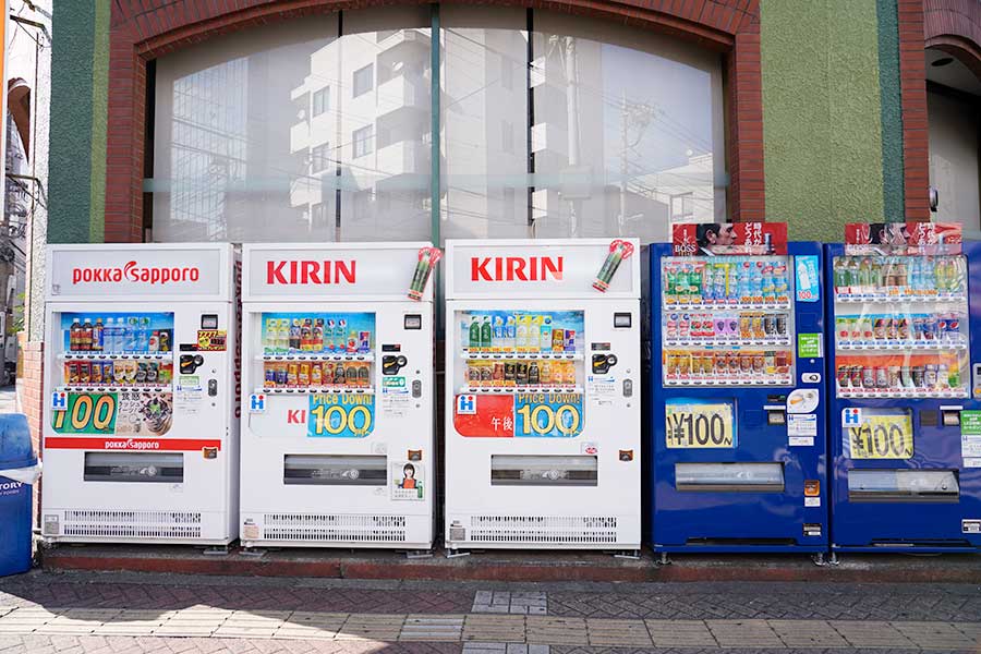 近ごろ立川駅周辺にどんどん増えてる100円自販機をじっくり見てみたら いいね 立川