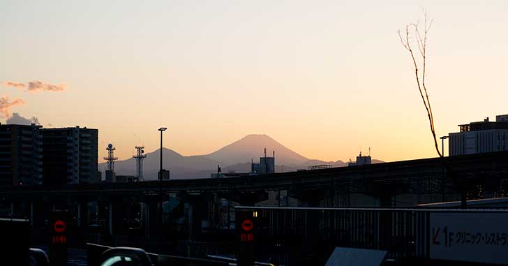 立川から見る富士山　ららぽーと立川立飛2Fのイベント広場から 2019年2月4日