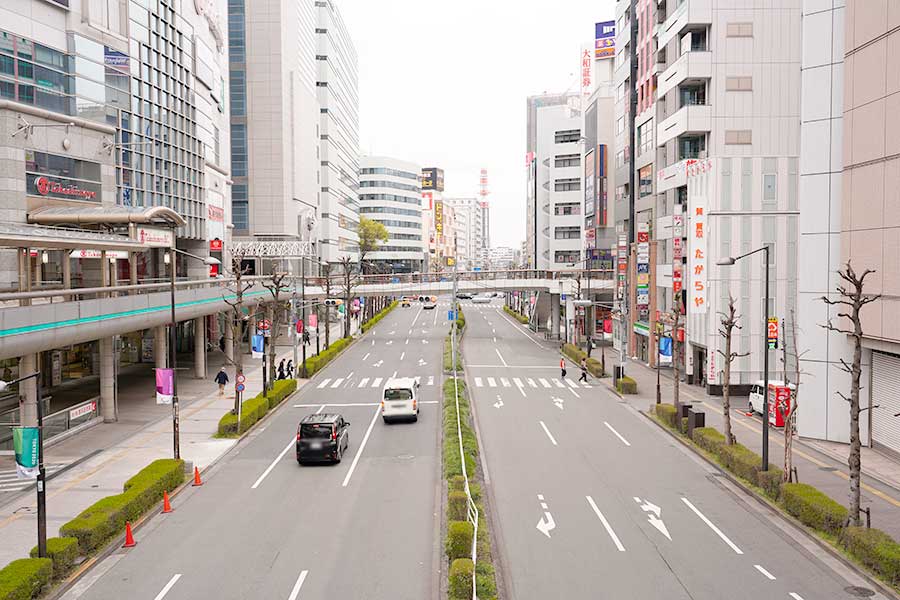 週末の立川駅（北口編）