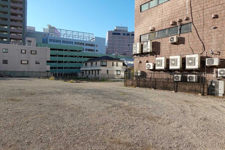 立飛が立川駅前に進出!?立川駅北口の駐輪場「立川駅北口第三有料自転車等駐車場」跡地で工事が始まってる いいね!立川